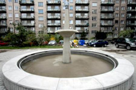 The Fountain for Zuzana is finally back in action.