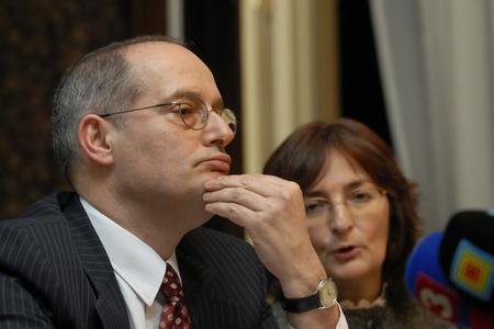 The OSCE's Miklos Haraszti said that the Press Code goes against Slovakia's commitments to protect press freedom.