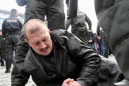 Marián Kotleba was detained for a Nazi salute
