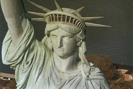 The Statue of Liberty in New York has welcomed many Slovak emigrants.