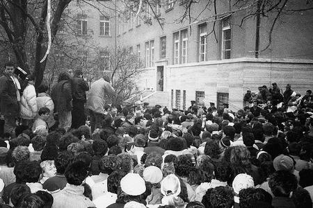 Protesters in Bratislava in 1989 demand freedom for political prisoners. 