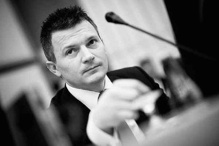 Finance Minister Počiatek ups predictions for GDP growth. 
