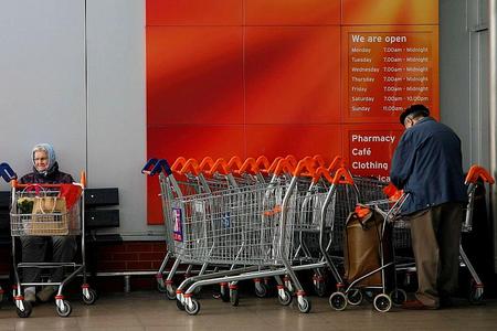 Online shopping can save time and money compared to traditional shopping.