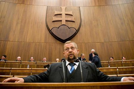 Supreme Court President Štefan Harabin has sued several publishers.