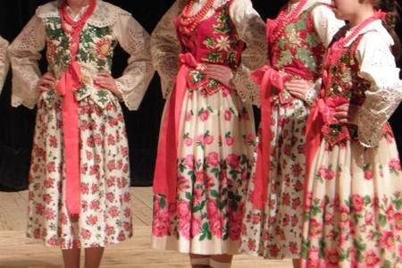 The children's folklore group Goralček. 