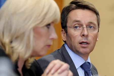 Finance Minister Ivan Mikloš finally said yes to the EFSF.