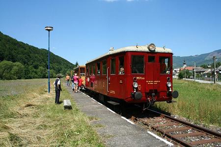 This 60-year old diesel locomotive gave railway fans a thrilling ride on July 10. 