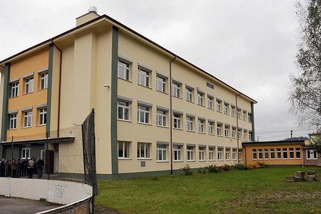 Good insulation and better designs can improve the energy efficiency of all building types, as well as reducing CO2 emissions.