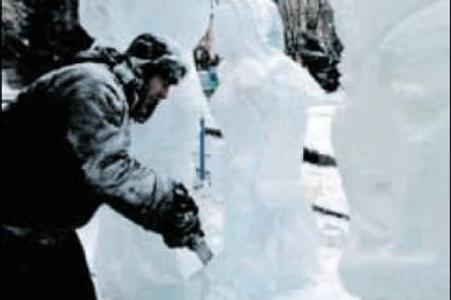Sculptors from three countries created works of art. 