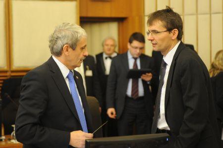 Dzurinda (left) and Galko disagree about Cyprus. 