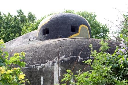 Cycling around Petržalka’s war bunkers