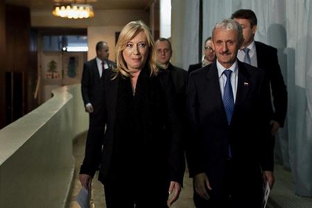 The government of Iveta Radičová collapsed under the weight of a two-in-one vote on changes to the European bailout scheme and confidence in the government. 