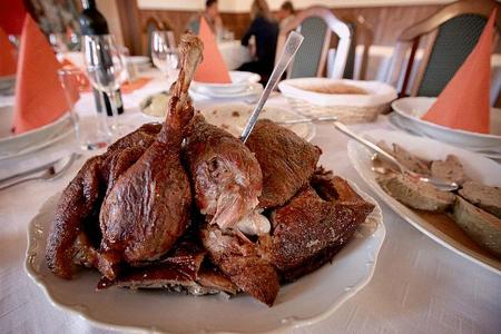 Deals on meals are often offered by discount portals.