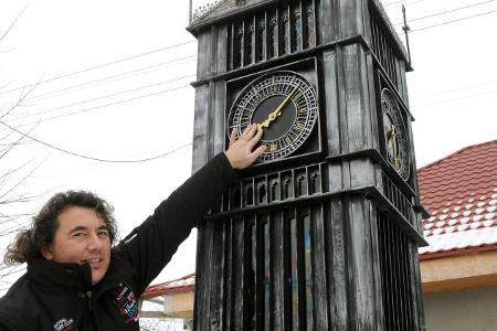 Eperješi and his Big Ben.