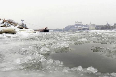 Recent ice on the Danube has precluded boating, but enthusiasts have big plans.