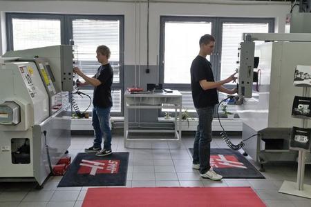 The government seeks more technical training and cooperation with business. 