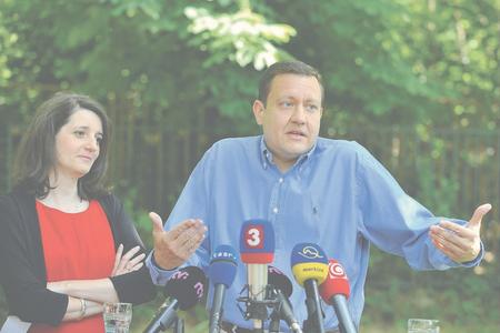Jana Žitňanská and Daniel Lipšic, announcing that they are leaving the KDH. 
