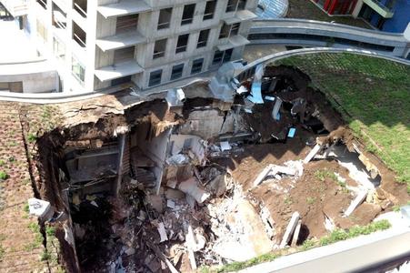 Building under construction in Bratislava collapses