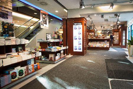 Panta Rhei bookseller remains afloat.
