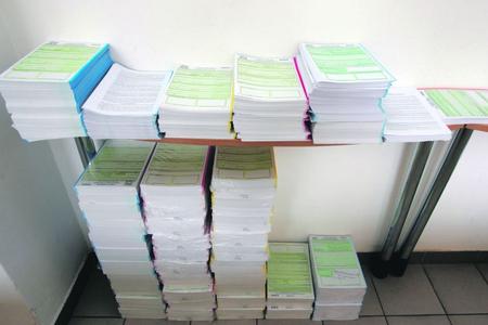 The move to electronic communication with the tax administration is proving slow.