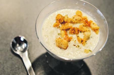 Baked garlic and onion cream soup