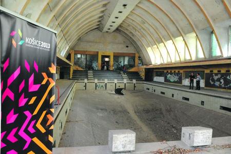 A newapp will give updates on this disused pool.