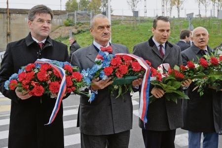 V4 foreign affairs ministers met in Warsaw in October this year.