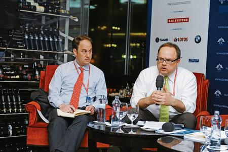 Jan Techau (r) speaking at GLOBSEC 2013.