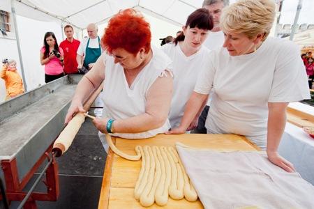 Skalica attempt at record-size trdelník cake. 