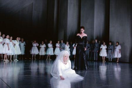 SND offers Lohengrin on Wagner's anniversary
