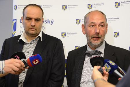 Pavol Frešo (left) and Economy Minister Tomáš Malatinský