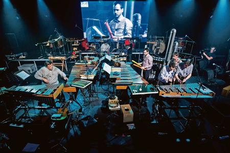 Amadinda percussionists