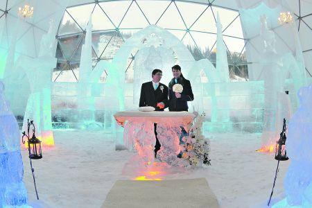 František and Dagmar Báleks marry in his ice temple at Hrebienok.