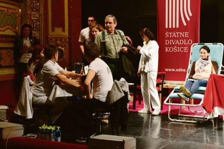 The Košice theatre hosts a blood drive.