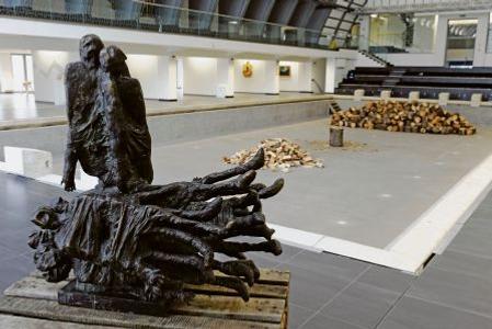 SNP depicted in modern art (Kunsthalle, Košice).