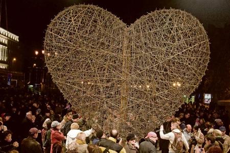 Heart of barbed wire displayed at the 20th anniversary. 