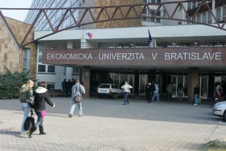 No Roma currently study at the University of Economics in Bratislava.