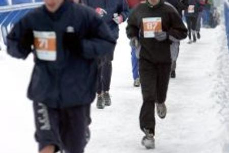 Silvester run across Bratislava bridges.