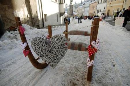 Tradition of krne, krňačky, krnohe seems to return