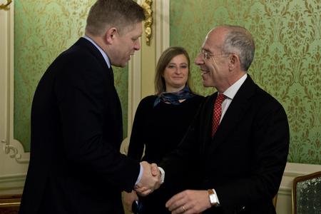 Slovak Prime Minister Robert Fico and Enel CEO Francesco Starace, from left  