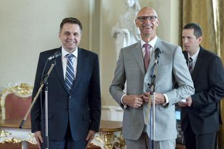 Finance Minister Peter Kažimír and Deutsche Telekom CEO Timotheus Höttges, from left
