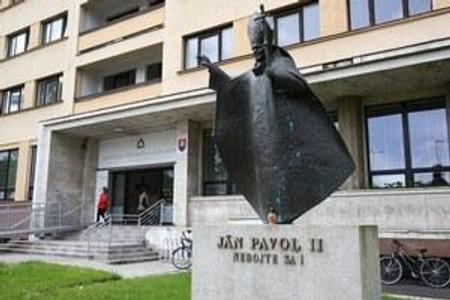 Bishops admit Catholic University poorly managed