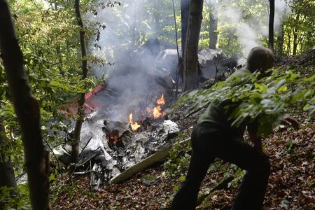 Seven people die in mid-air collision