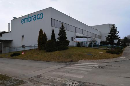 Embraco employees on strike alert