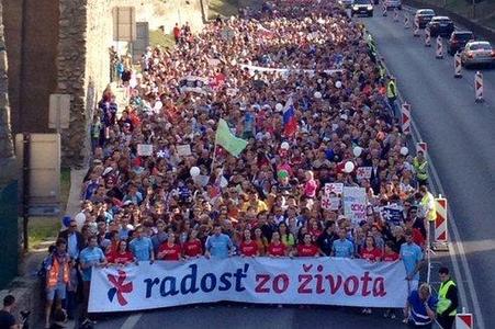Tens of thousands attend Bratislava pro life march