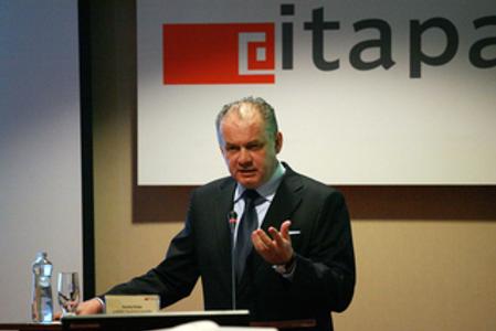 President Andrej Kiska at the ITAPA congress 