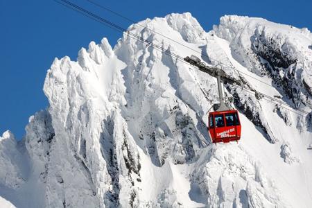 Cable car to Lomnický štít is 75-year-old