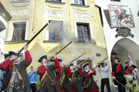 Bratislava symbolically opened for locals and tourists