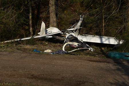 The crashed glider
