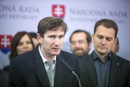 Supreme Audit Office: Fired ex-teacher Žarnay was right